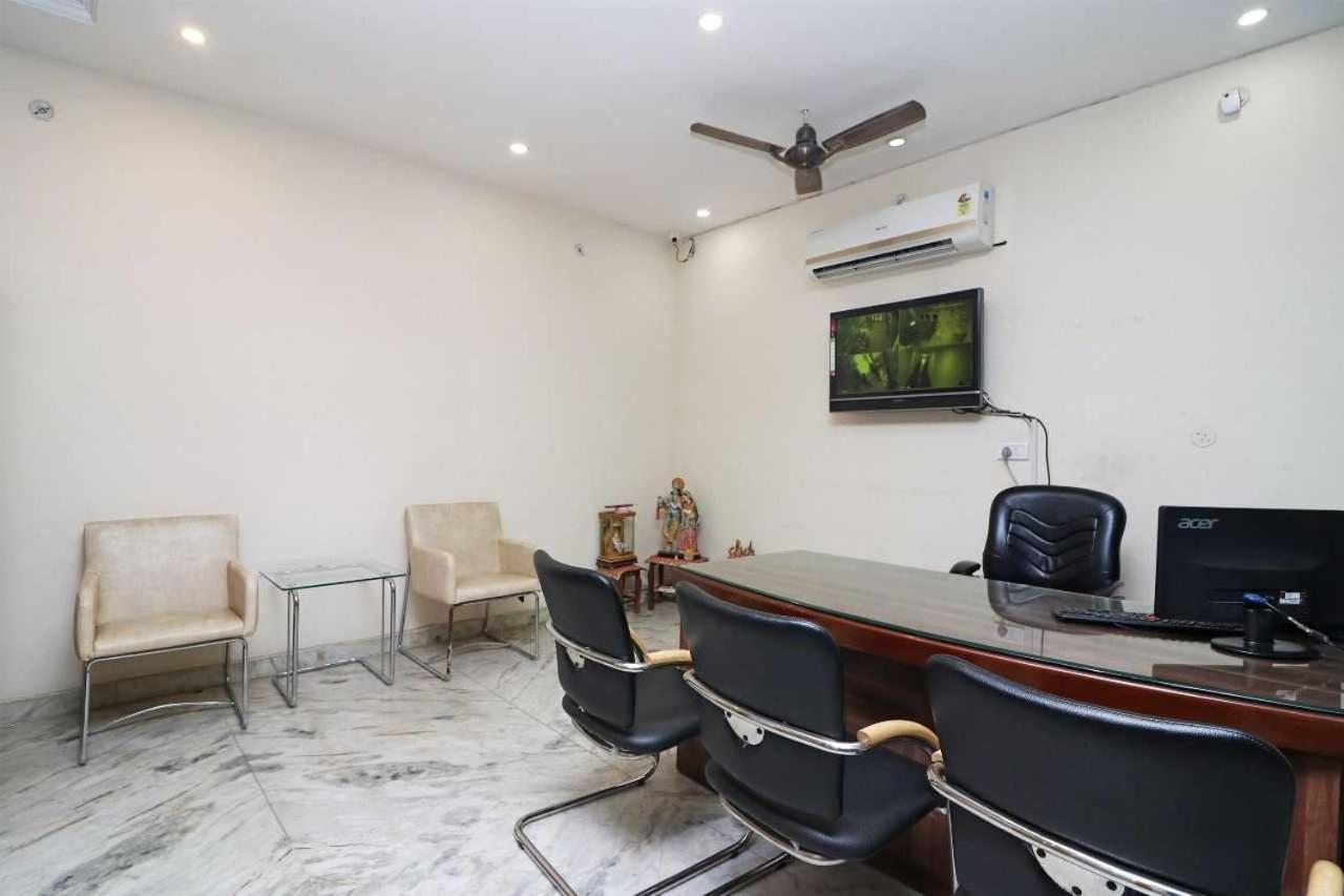 Hotel O Siddharth 3*