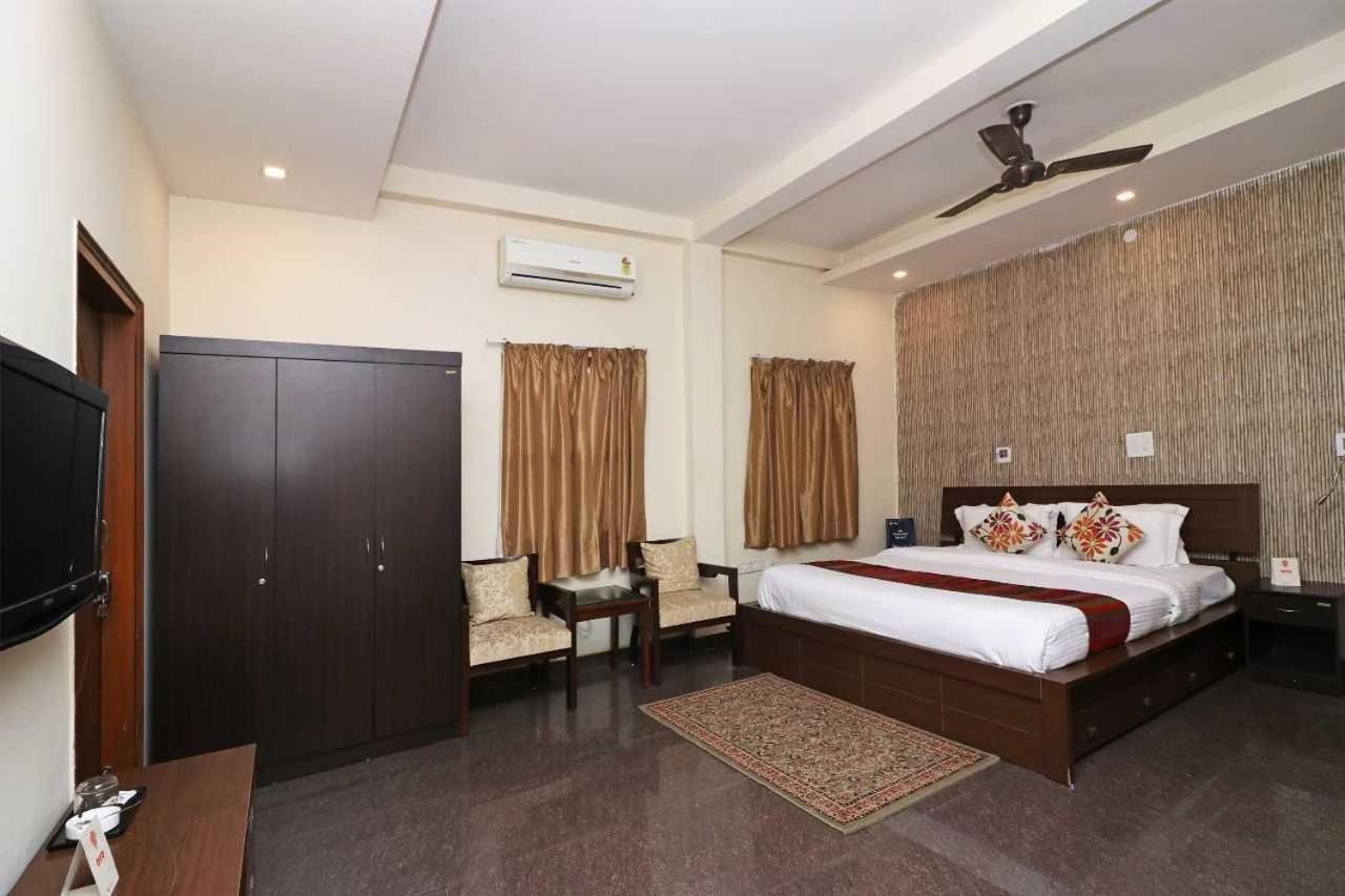Hotel O Siddharth 3*