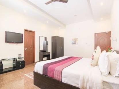 Hotel O Siddharth 3*